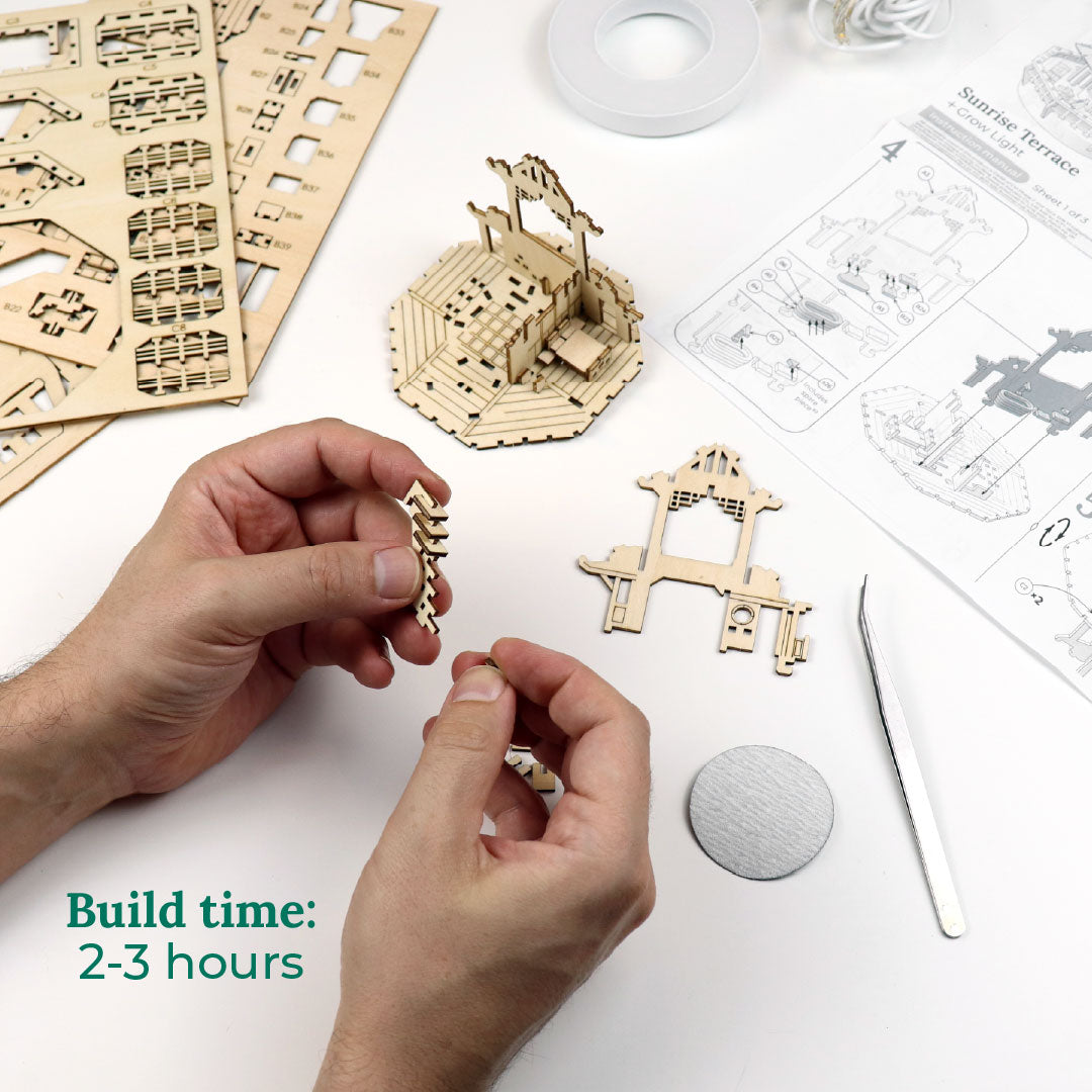 Tiny Treehouses - Sunrise Terrace Grow Light