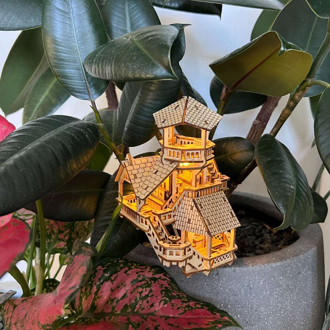 Tiny Treehouses - Forest Cottage