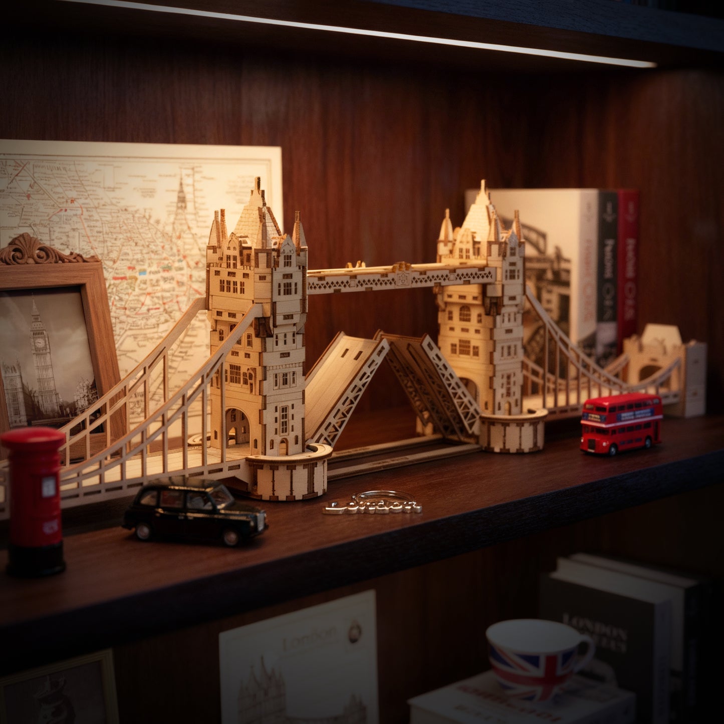 Little Story - Tower Bridge